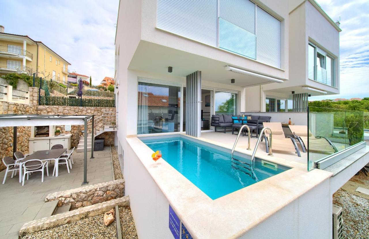 Villa Solis Lacus Modern Apartment - Private Heated Pool - Smart Tv Sky X - Free Parking Njivice Kültér fotó